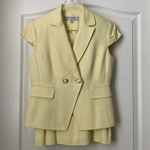 Tahari Two Button Short Sleeve Blazer and Skirt, Petite, 4P, Yellow